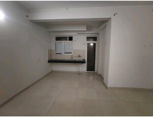 Room in 2 BHK Apartment at Signature Global The Millennia, Sector 37d – for Sale