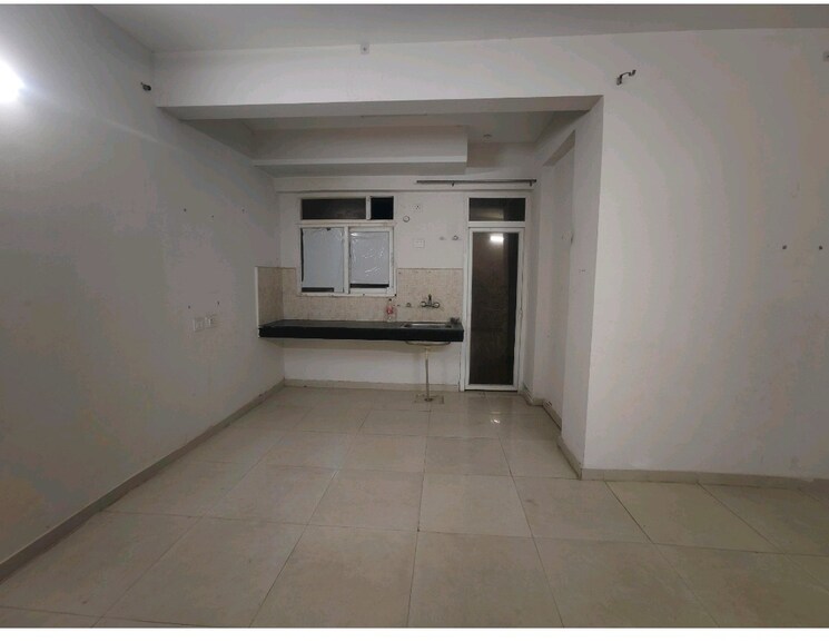 Room, signature-global-the-millennia 2 Bedroom 644 Sq.Ft. Apartment In Sector 37d Gurgaon 9319178