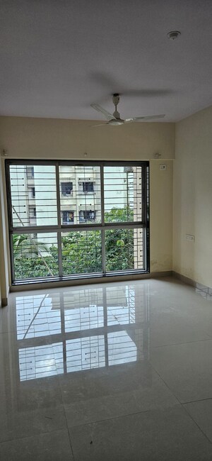 3 BHK Apartment For Sale in Vasundhara Geetanjali Paradise, Malad West