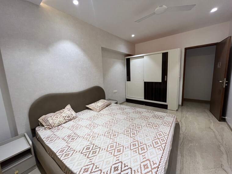 Bedroom, evershine-embassy 2.5 Bedroom 850 Sq.Ft. Apartment In Andheri West Mumbai 9319206