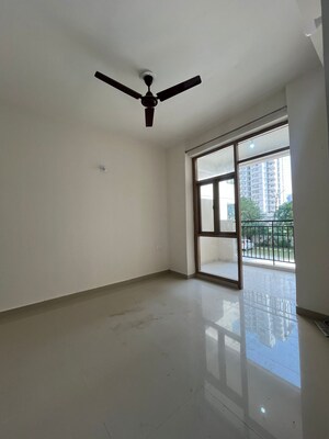 Room in 2 BHK Apartment at Pareena Om Apartments, Sector 112 – for Sale