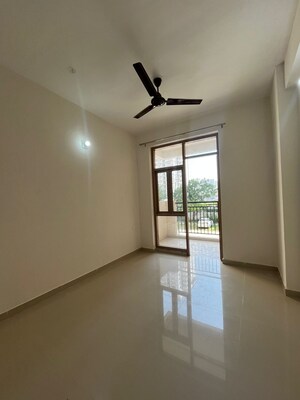 Room in 2 BHK Apartment at Pareena Om Apartments, Sector 112 – for Sale