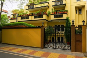 Bedroom in 4 BHK Builder Floor at Geetanjali Enclave – for Rent