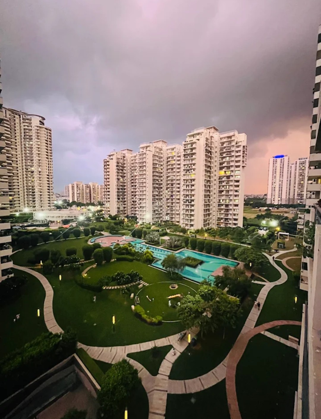 4 BHK + Study Room Apartment For Sale in Bestech Park View Grand Spa