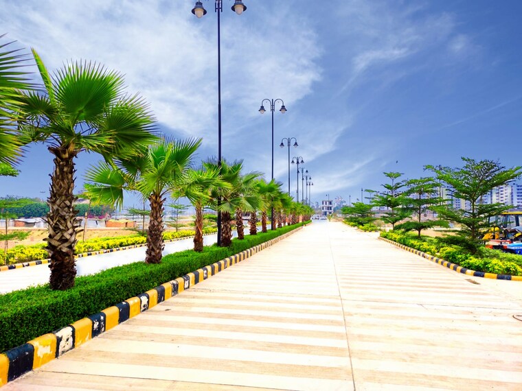 Garden, kailasha-enclave  5000 Sq.Ft. Plot In Sultanpur Road Lucknow 9319247