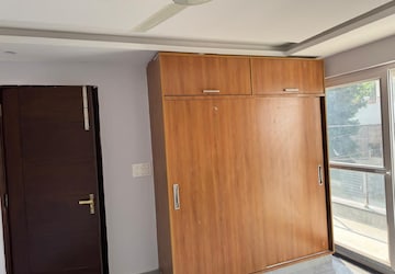 Room in 3 BHK Builder Floor at Rajpur Road – for Sale