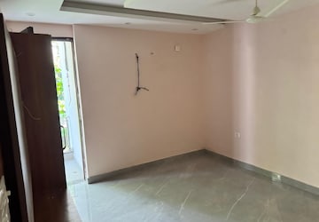 Room in 3 BHK Builder Floor at Rajpur Road – for Sale