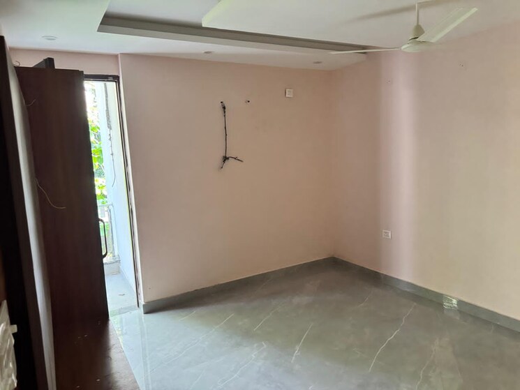 Room, rajpur road 3 Bedroom 2400 Sq.Ft. Builder Floor In Rajpur Road Dehradun 9319267