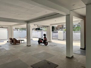 Parking in 3 BHK Apartment at Rajpur Road – for Sale