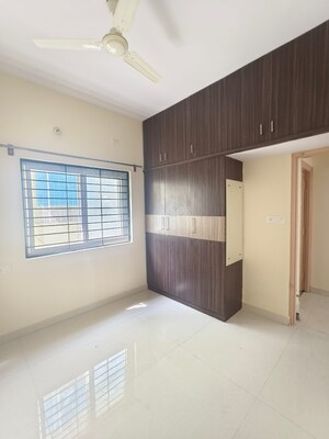 Room in 1 BHK Builder Floor at Hsr Layout – for Rent