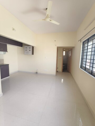Room in 1 BHK Builder Floor at Hsr Layout – for Rent
