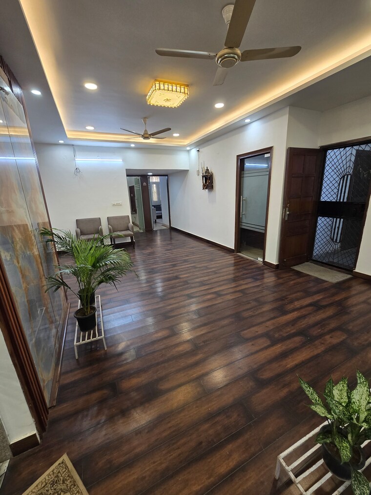 Living Room, sector 57 3.5 Bedroom 1500 Sq.Ft. Builder Floor In Sector 57 Gurgaon 9319366