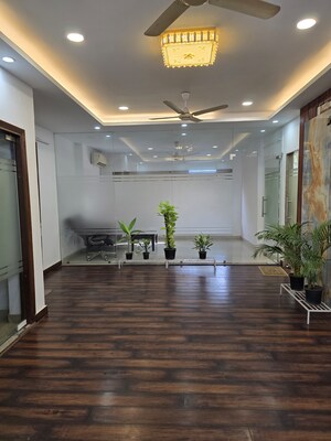 Furnished Amenities in 3.5 BHK Builder Floor at Sector 57 – for Sale