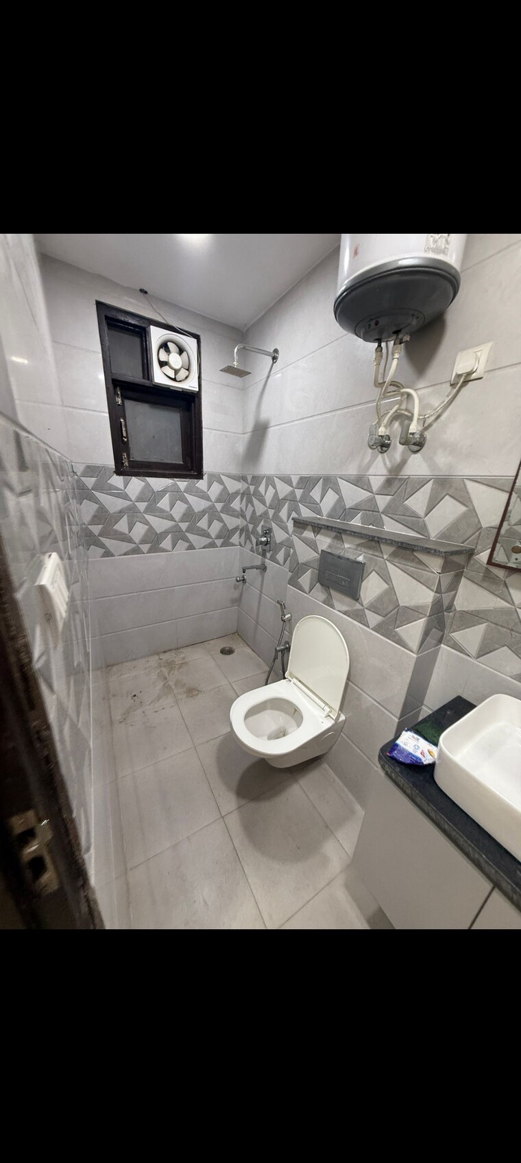 Bathroom, saket 2 Bedroom 950 Sq.Ft. Builder Floor In Saket Delhi 9319374