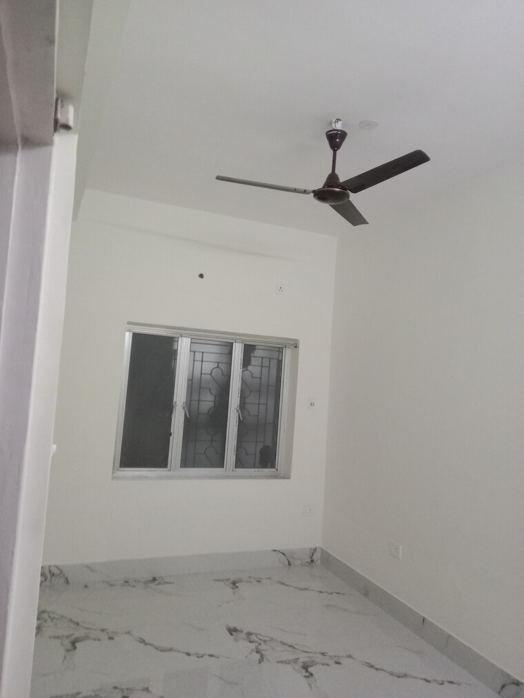 Room, bidhannagar 3 Bedroom 1400 Sq.Ft. Apartment In Bidhannagar Kolkata 9319399