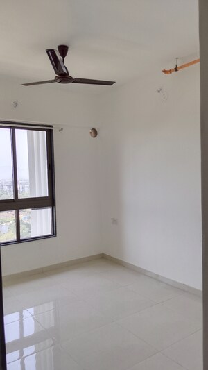 Room in 2 BHK Apartment at Runwal My City Phase II Cluster 05, Dombivli East – for Rent