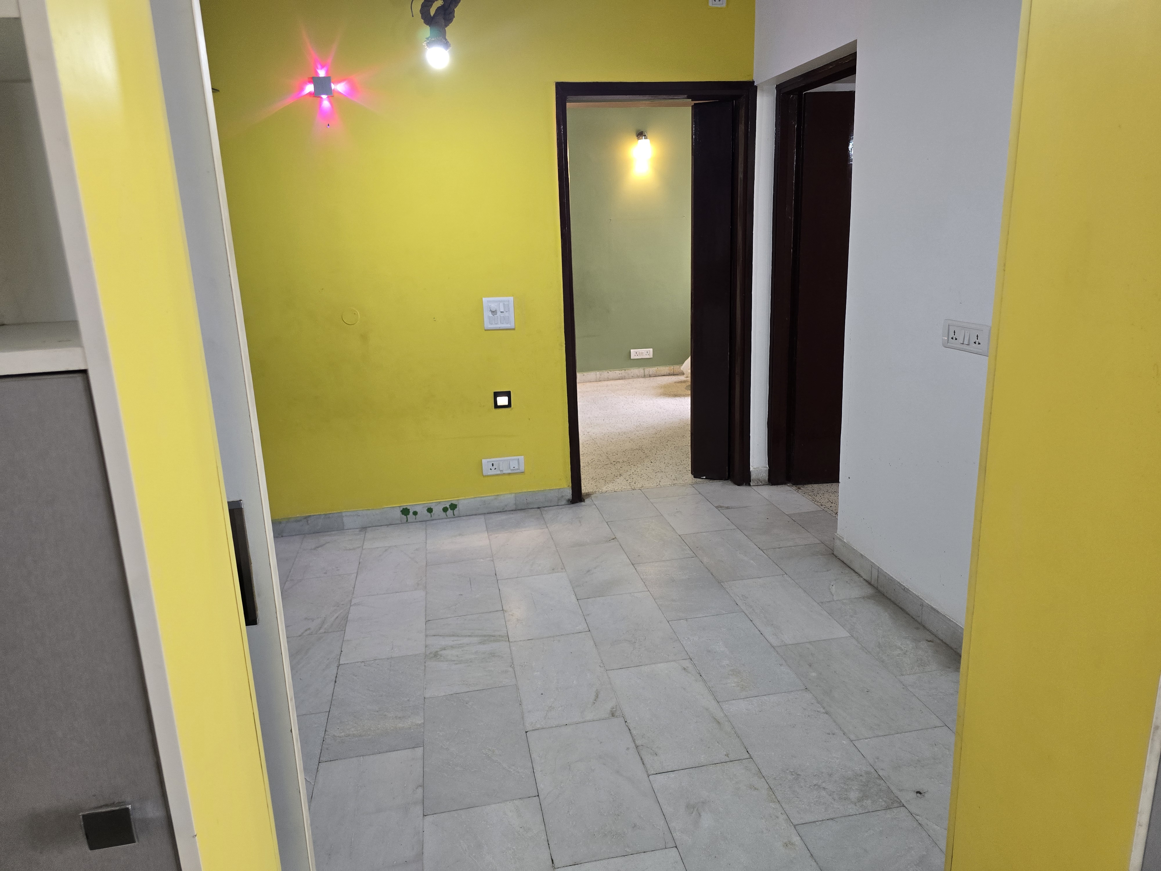 2 BHK Apartment For Rent in Ansal Valley View Estate