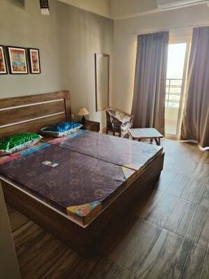 1 BHK Apartment For Rent in Paramount Golfforeste, Zeta I Greater Noida