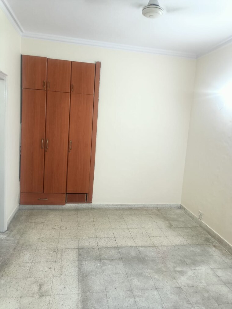 Room, ansal-valley-view-estate 2 Bedroom 900 Sq.Ft. Builder Floor In Gwal Pahari Gurgaon 9319441