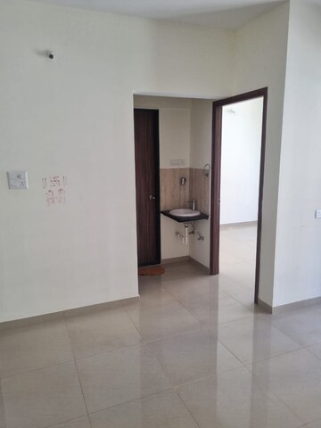 Room in 2 BHK Apartment at Kolte Patil Life Republic, Hinjewadi – for Rent