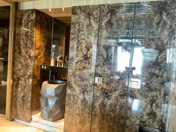Bathroom in 3 BHK Apartment at Oberoi Exquisite Goregaon, Goregaon East – for Rent
