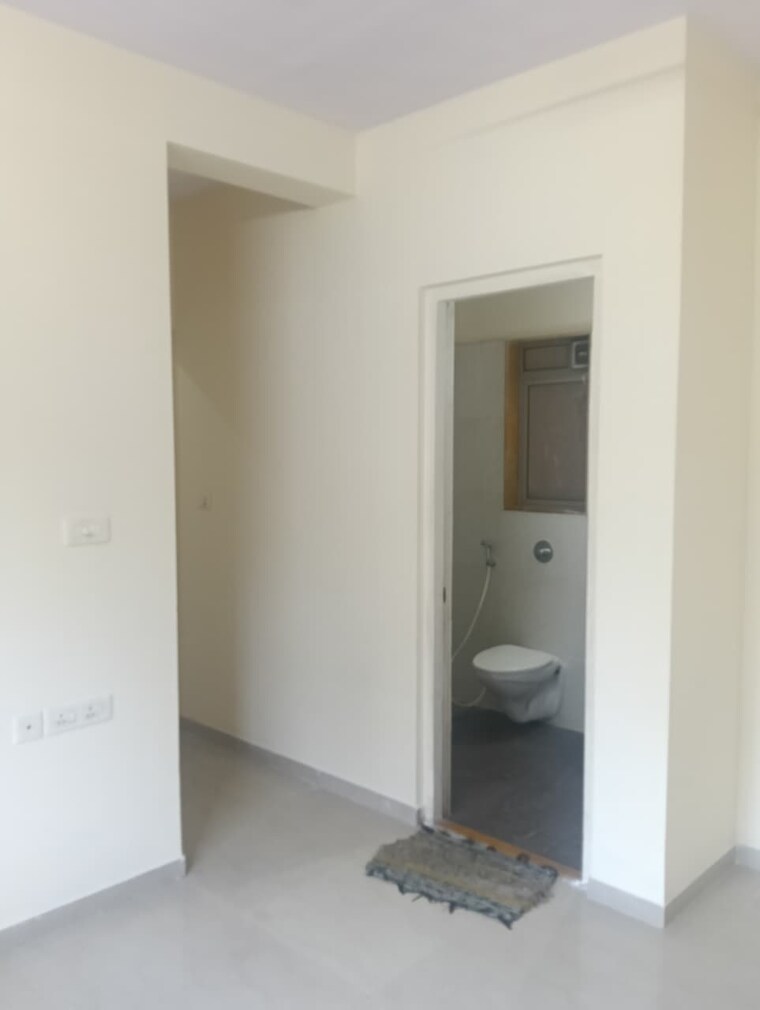 Room, dombivli east 1 Bedroom 600 Sq.Ft. Apartment In Dombivli East Thane 9319566