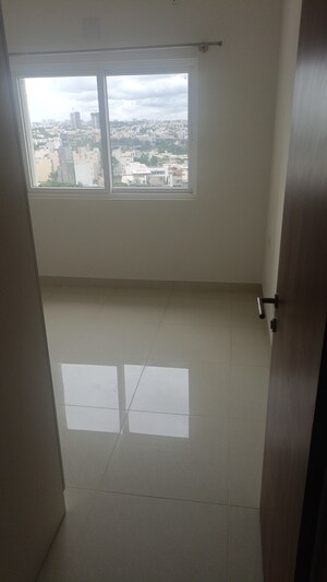 Room in 2 BHK Apartment at Prestige Primrose Hills, Banashankari 6th Stage – for Rent