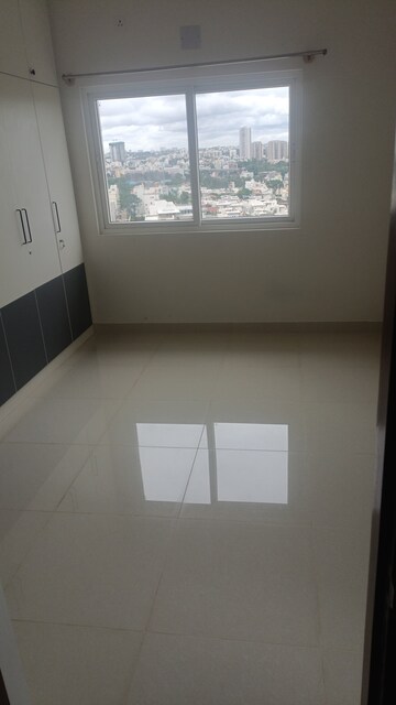 Room in 2 BHK Apartment at Prestige Primrose Hills, Banashankari 6th Stage – for Rent