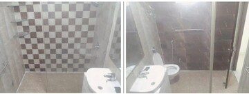 Bathroom in 4 BHK Apartment at Mona Greens, Ghazipur – for Rent