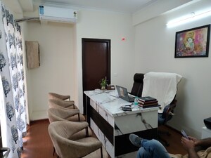 Team Area in 2.5 BHK Apartment at Amrapali Centurian Park Phase II, Tech Zone 4 Greater Noida – for Rent