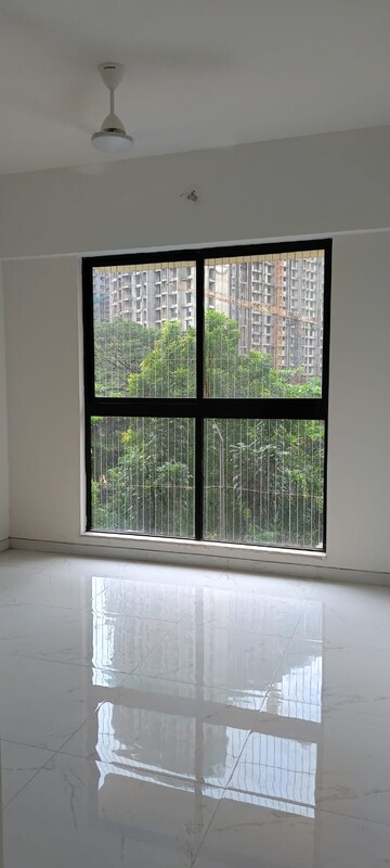 Room in 2 BHK Apartment at Runwal Gardens Phase 2, Dombivli East – for Rent
