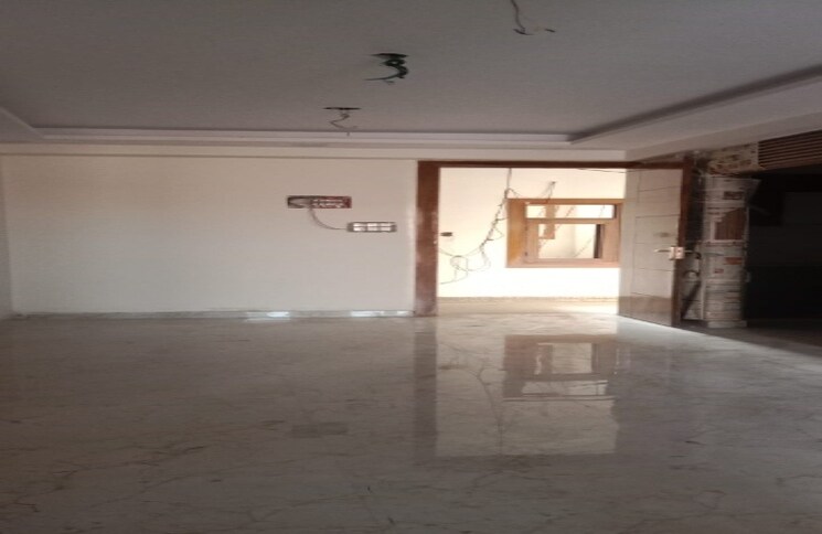 Room, sector 73 2 Bedroom 990 Sq.Ft. Builder Floor In Sector 73 Noida 9319766