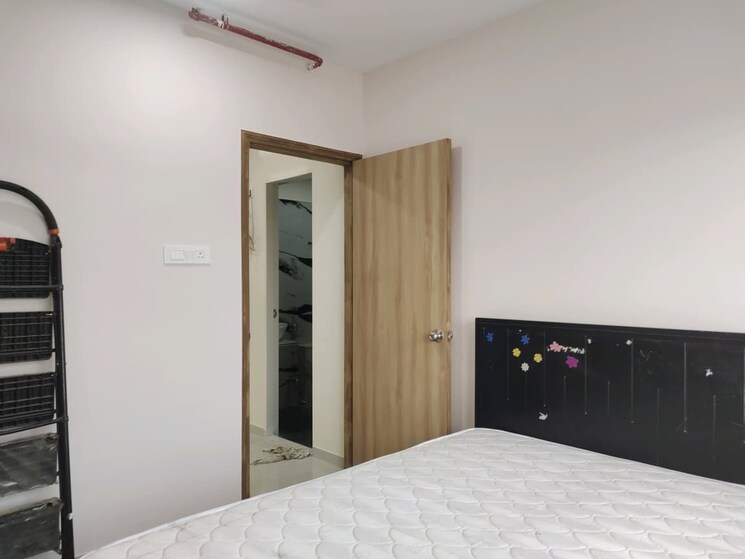 Room, kedarnath-kripa-chs 1 Bedroom 430 Sq.Ft. Apartment In Kurla Mumbai 9319750