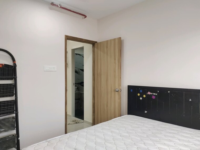 Room, kedarnath-kripa-chs 1 Bedroom 430 Sq.Ft. Apartment In Kurla Mumbai 9319750