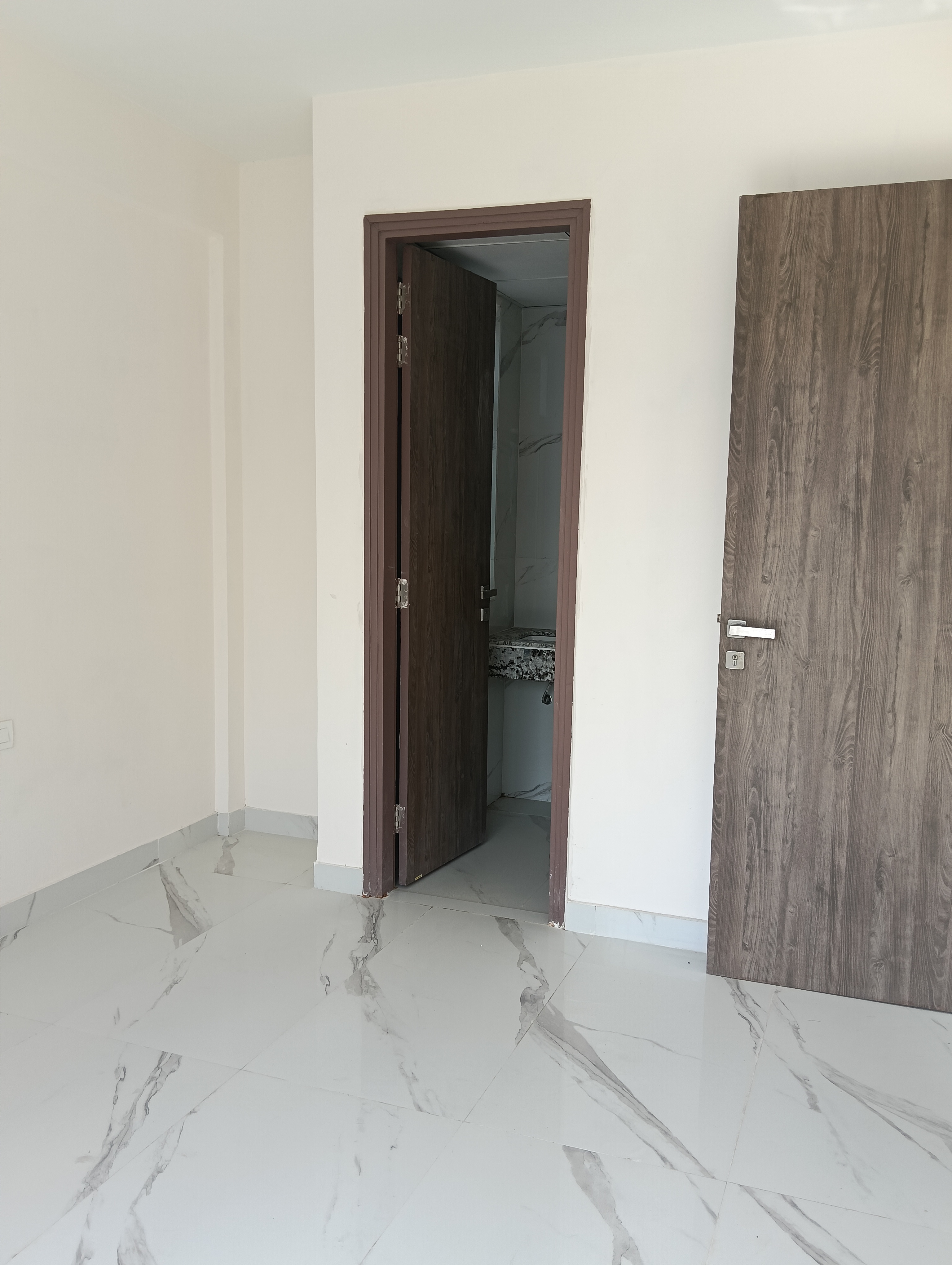 2.5 BHK Apartment For Rent in Smart World Gems