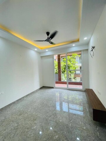 Bedroom in 2 BHK Apartment at Saket – for Rent