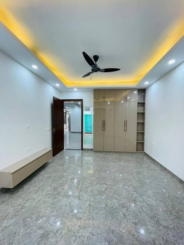 Room, saket 2 Bedroom 1000 Sq.Ft. Apartment In Saket Delhi 9319767