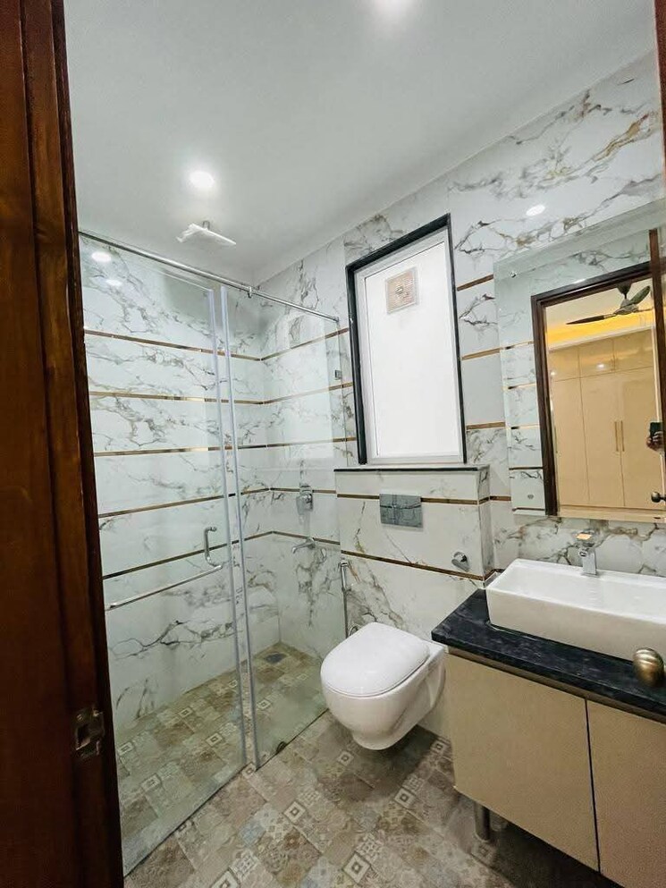 Bathroom, saket 2 Bedroom 1000 Sq.Ft. Apartment In Saket Delhi 9319767