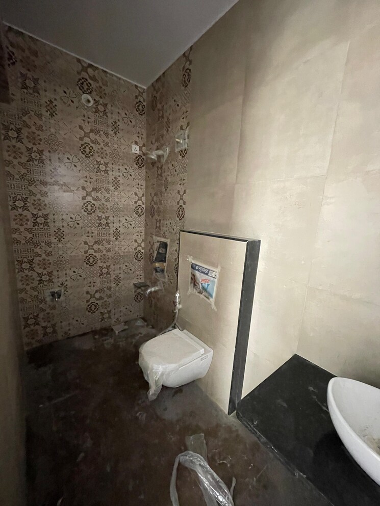 Bathroom, triveni-apartments-model-colony 2 Bedroom 1100 Sq.Ft. Apartment In Model Colony Pune 9319785