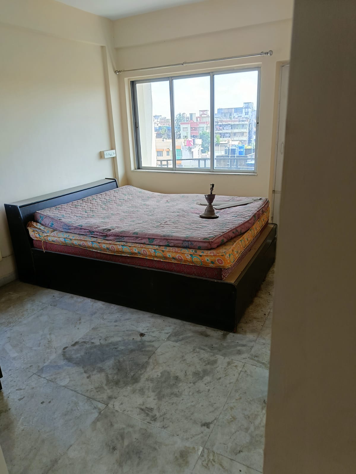 2 BHK Apartment For Sale in VIP Road