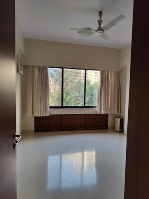 Room in 3 BHK Apartment at Ashford Casa Grande, Lower Parel – for Rent
