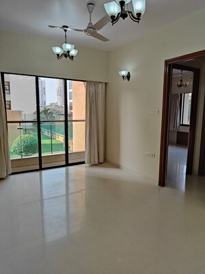 Room in 3 BHK Apartment at Ashford Casa Grande, Lower Parel – for Rent