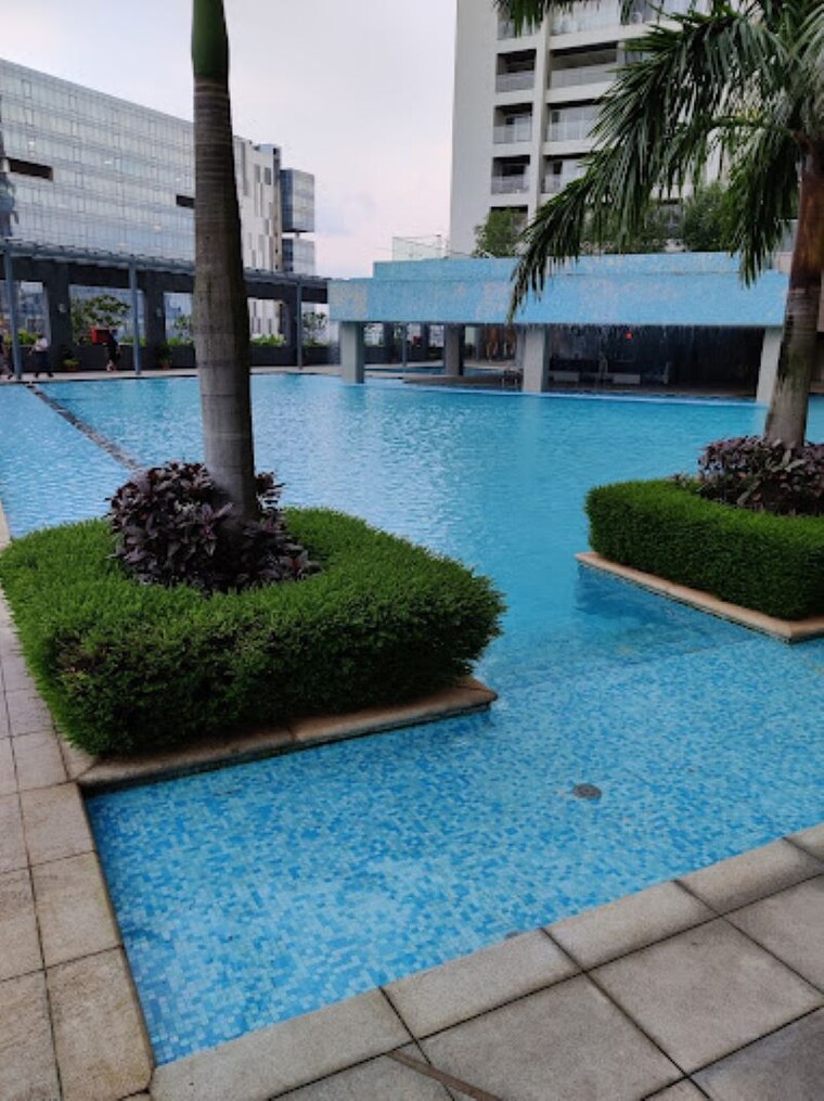 Swimming Pool, lodha-fiorenza 3 Bedroom 1081 Sq.Ft. Apartment In Goregaon East Mumbai 9319851