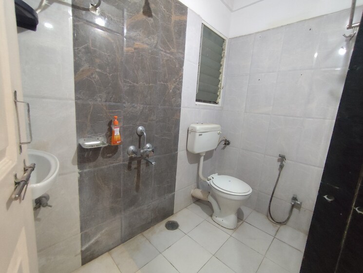 Bathroom, kunjir-shyama-prestige 2 Bedroom 800 Sq.Ft. Apartment In Pimple Saudagar Pune 9319902
