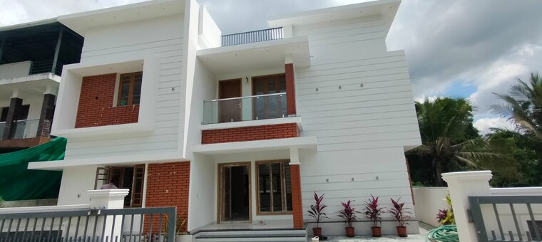 Exterior View, mannuthy 4 Bedroom 2250 Sq.Ft. Independent House In Mannuthy Thrissur 9319860