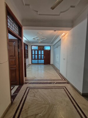 Bedroom in 3 BHK Builder Floor at Sukhdev Vihar – for Rent