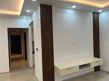 Room in 3 BHK Apartment at G Corp Residency, Koramangala – for Rent