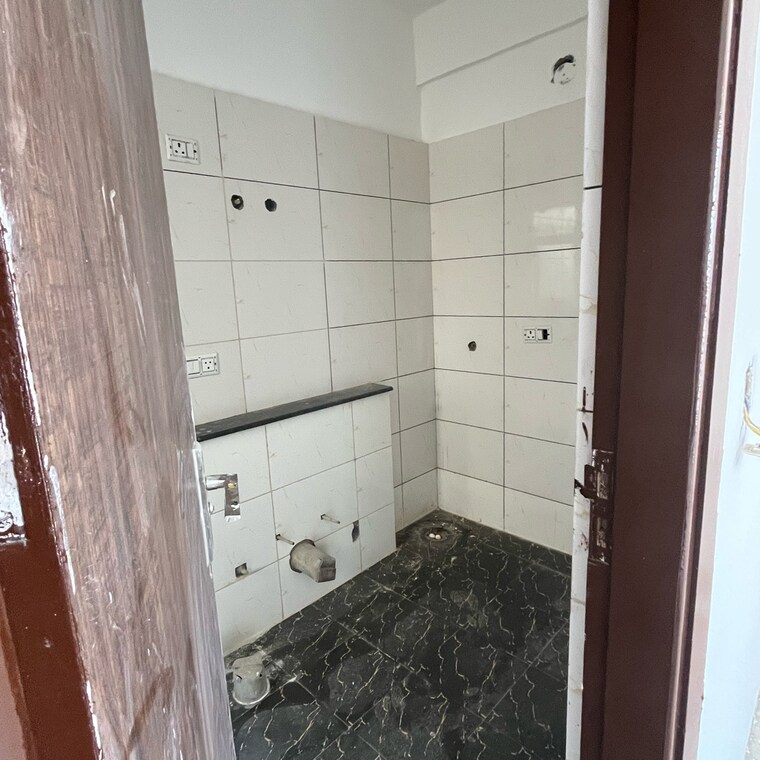 Bathroom, bptp-park-elite-premium 3.5 Bedroom 1232 Sq.Ft. Apartment In Sector 84 Faridabad 9319926