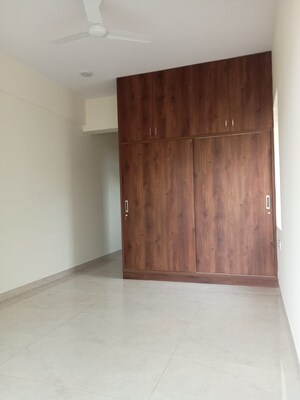 Room in 3 BHK Apartment at Soni Novel, Richmond Town – for Rent