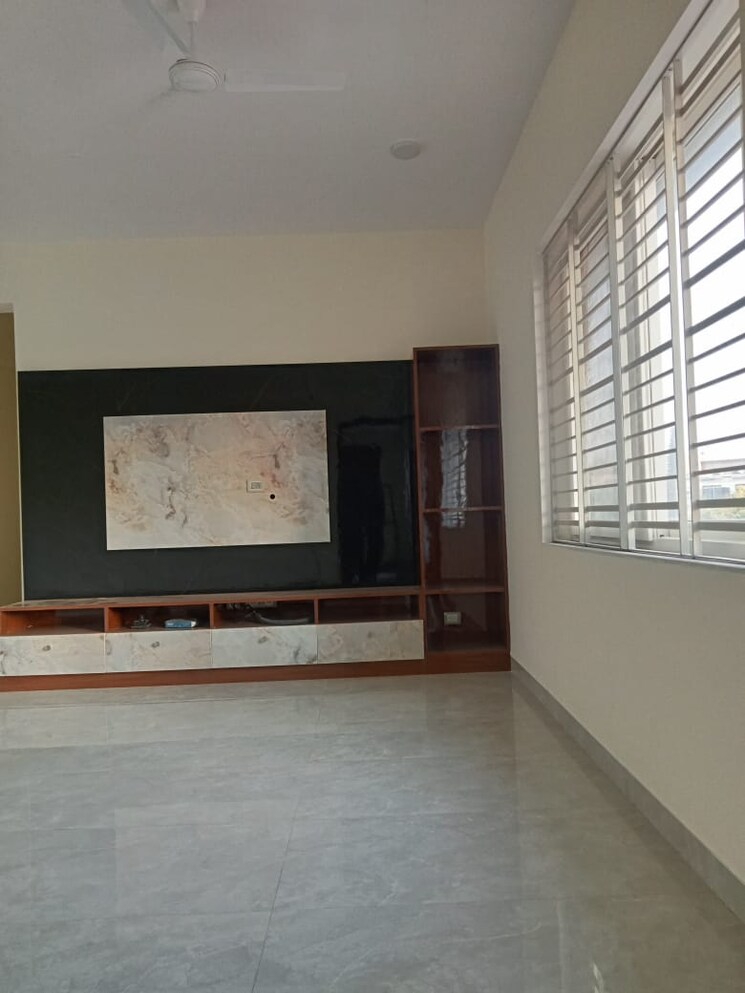 Room, soni-novel 3 Bedroom 2000 Sq.Ft. Apartment In Richmond Town Bangalore 9319914